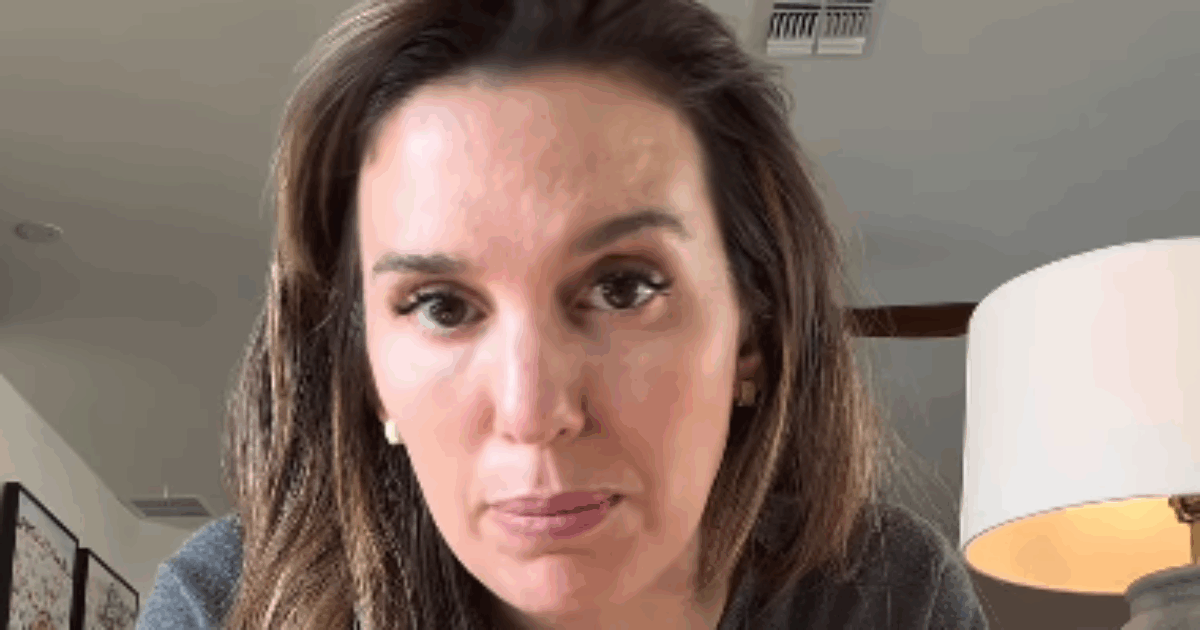 “Sono risultata positiva a uno screening oncologico. Ho due bambine piccole, è uno dei momenti più difficili della mia vita”: la confessione di Christy Carlson Romano