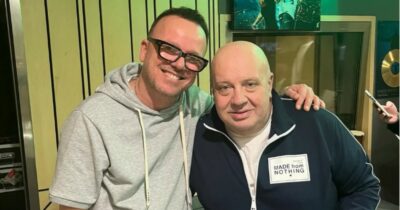 Copertina di È morto Vincenzo D’Agostino, addio al paroliere di “Rossetto e caffè” e dei successi di Gigi D’Alessio. Sal Da Vinci: “Il poeta dell’amore ci ha lasciato senza fare rumore”