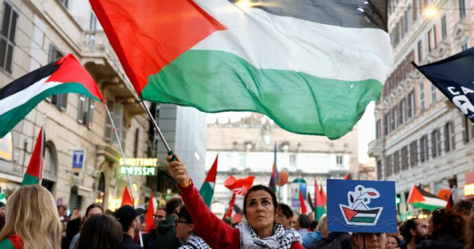 Propal licenziata.   Alle tre udienze  4 agenti infiltrati