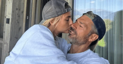 Copertina di “Ho sacrificato il lavoro per i figli, ma ora basta. Sul set con Luca Argentero mi sento in imbarazzo”: le parole di Cristina Marino