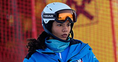 Copertina di “Ha imparato a sciare con i tiktoker a Roccaraso”: bufera per la battuta su Giada D’Antonio a Rtl 102.5. Poi le scuse