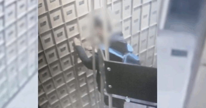 Tenta il furto nel caveau di una filiale Unicredit di Milano ma resta intrappolato: liberato dopo 9 ore e arrestato