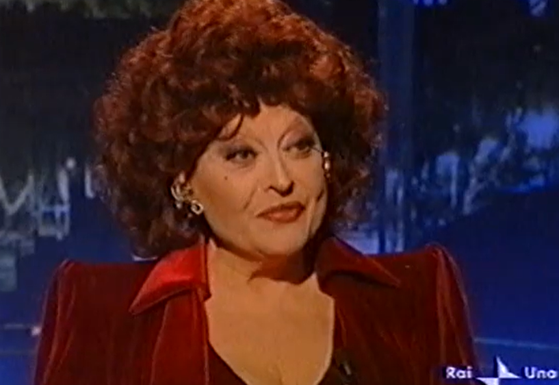 È morta Angela Luce: addio alla “voce di Napoli” che ha lavorato con i più grandi, da Mastroianni a Sordi e De Filippo