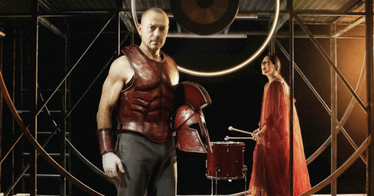 “A Parigi piangevo, mi chiedevo ‘e se quel successo non tornasse mai più?’ Era angosciante. Per strada un ragazzo mi ha riconosciuto, si è distratto e ha fatto un incidente”: parla Stefano Accorsi