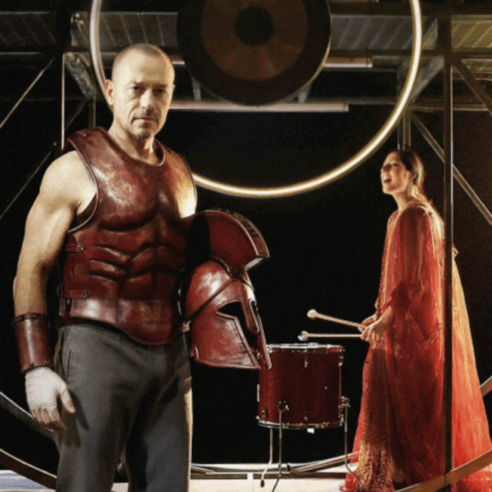 “A Parigi piangevo, mi chiedevo ‘e se quel successo non tornasse mai più?’ Era angosciante. Per strada un ragazzo mi ha riconosciuto, si è distratto e ha fatto un incidente”: parla Stefano Accorsi