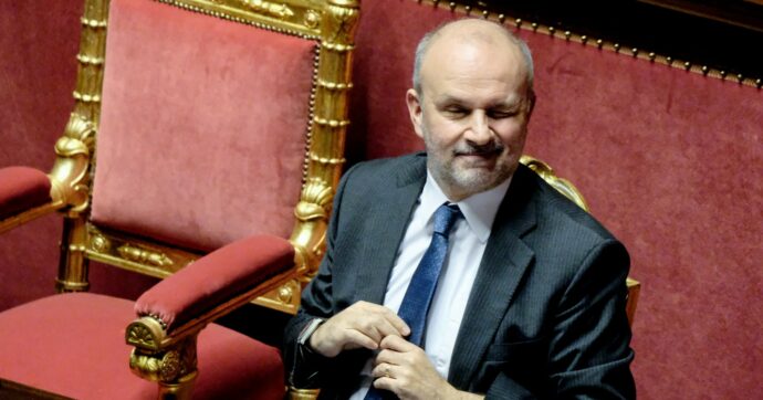 Schillaci s’è messo in testa di fare davvero il ministro della Sanità e nomina il suo fedelissimo contro il volere di Fdi