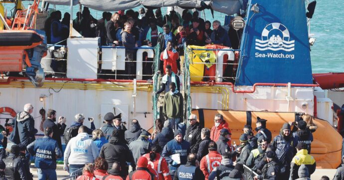 Copertina di Il fango del governo: bordate  a Gratteri e balle su Morosini