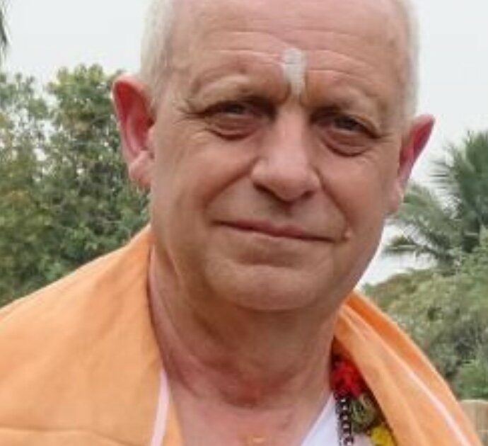 “Trump farà un quarto e un quinto mandato, ad agosto una nube di gas ricoprirà l’intero Giappone”: le previsioni del Profeta della Sventura Craig Hamilton-Parker