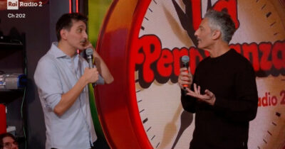 Copertina di Fabrizio Biggio ‘risponde’ ad Andrea Pucci: “Se Fiorello mi dà dello stron*o sono contento”