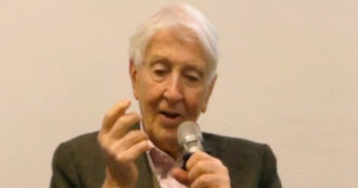 Copertina di Referendum, Augias: “Non servono tecnicismi. La Costituzione non si può cambiare in un clima lacerato per colpa della destra”