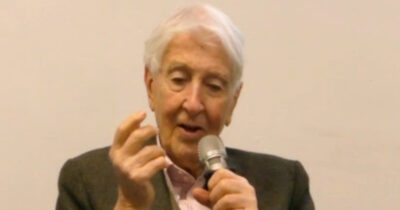 Copertina di Referendum, Augias: “Non servono tecnicismi. La Costituzione non si può cambiare in un clima lacerato per colpa della destra”