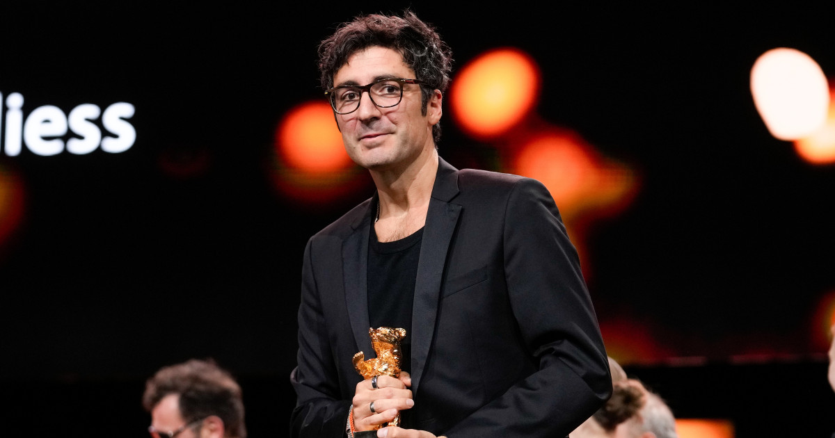 “Una premonizione inquietante di quel che potrebbe accadere anche nei nostri Paesi”: a “Yellow Letters” l’Orso d’oro della Berlinale