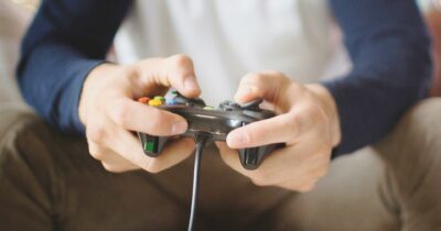 Copertina di Game over! La crisi dei videogiochi costa 45mila esuberi (e siamo solo all’inizio)