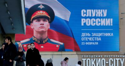 Copertina di Ucraina, Putin non accenna a cedimenti: “Rafforzeremo l’esercito e la deterrenza”