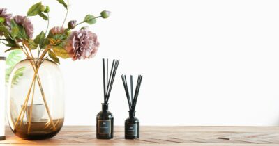 Copertina di Quando i profumi fanno ammalare (o perdere il lavoro): lo studio sui malati di Sensibilità chimica multipla