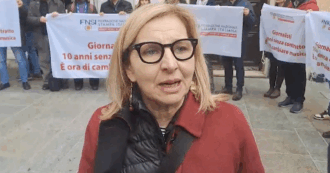 Copertina di Sanremo, la protesta dei giornalisti davanti all’Ariston: “10 anni senza contratto, è ora di cambiare”