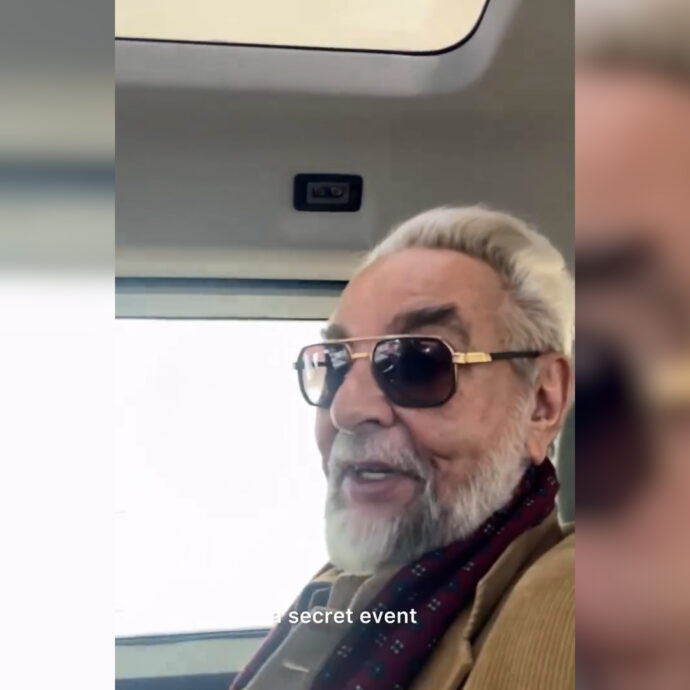 Faccia a faccia tra Sandokan a Sanremo, Kabir Bedi in viaggio per una “missione segreta” nella serata di Can Yaman – Video