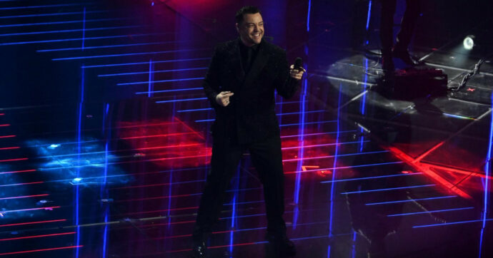 Sanremo 2026, la diretta della prima serata: Tiziano Ferro fa cantare l’Ariston, la Rai ‘cade’ sulla Repubblica
