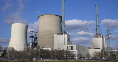 Copertina di Germania, ipotesi di collaborazione russo-tedesca per la produzione di barre fissili in Bassa Sassonia. Proteste: “No al nucleare di Mosca”