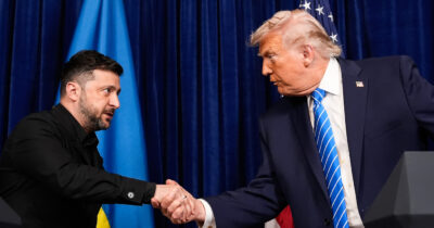 Copertina di Ucraina, Zelensky sente Trump alla vigilia del bilaterale con gli Usa: “I colloqui salgano a livello di leader”