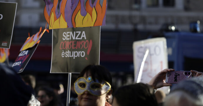 Stupro, la relazione approvata in Ue: “Serve definizione comune tra gli Stati basata sul consenso”