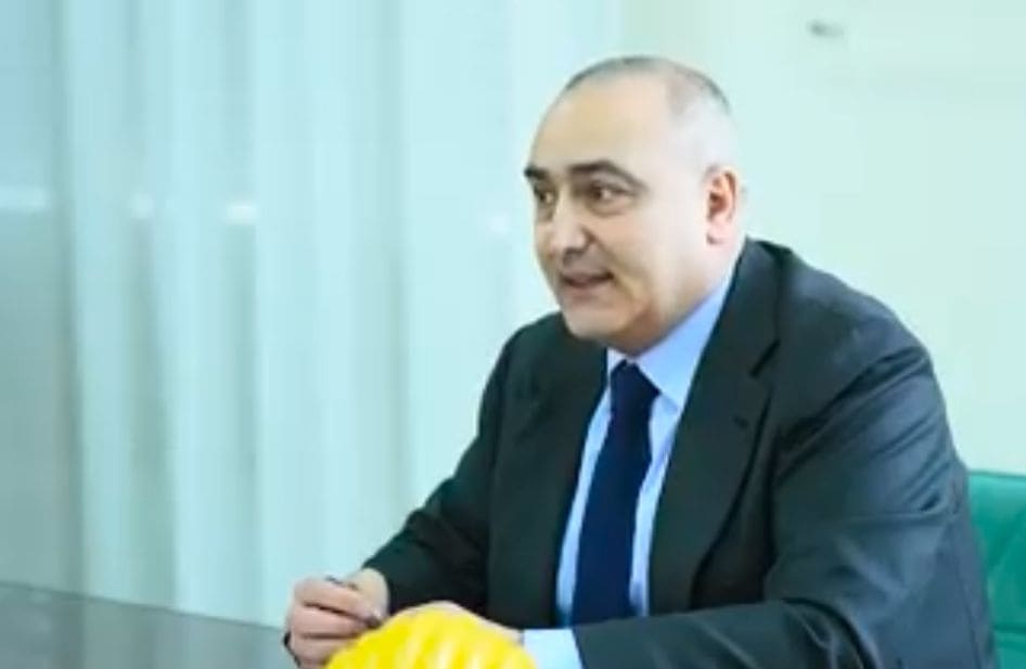 “A quella pisciazza una mazziata nessuno gliela toglie”, le intercettazioni con le minacce al dirigente Asl di Napoli nell’indagine sull’ospedale San Giovanni Bosco