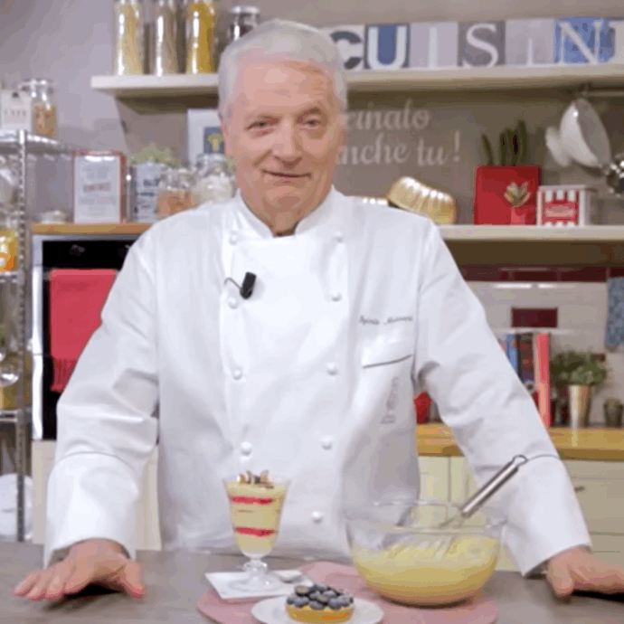 “Il croissant burger salato è più croccante di qualsiasi panino”: Iginio Massari approva l’idea del figlio Nicola. Ecco com’è farcito