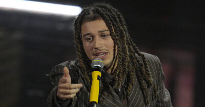 Copertina di Come si pronuncia davvero il nome di Sayf? Come lo ha fatto Laura Pausini: ecco cosa dice il cantante