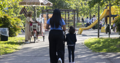 Copertina di L’Inps non invia più i bollettini cartacei per i contributi di colf, badanti e baby-sitter. Possibili eccezioni per gli over 76