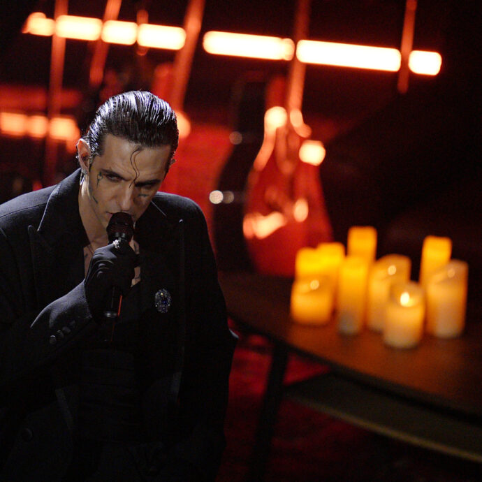 Sanremo 2026 | Nella fuffa della seconda serata, un unico guizzo: Achille Lauro. Nel club dei “rivalutati” entra J-Ax