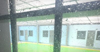 Copertina di Migranti in Albania, rientrerà in Italia il compagno di stanza del giovane morto nel Cpr di Bari: “Non idoneo”