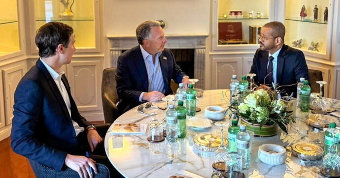 Usa-Iran, a Ginevra i negoziati indiretti sul nucleare. Financial Times: “Teheran offre investimenti nei suoi giacimenti di petrolio e gas”