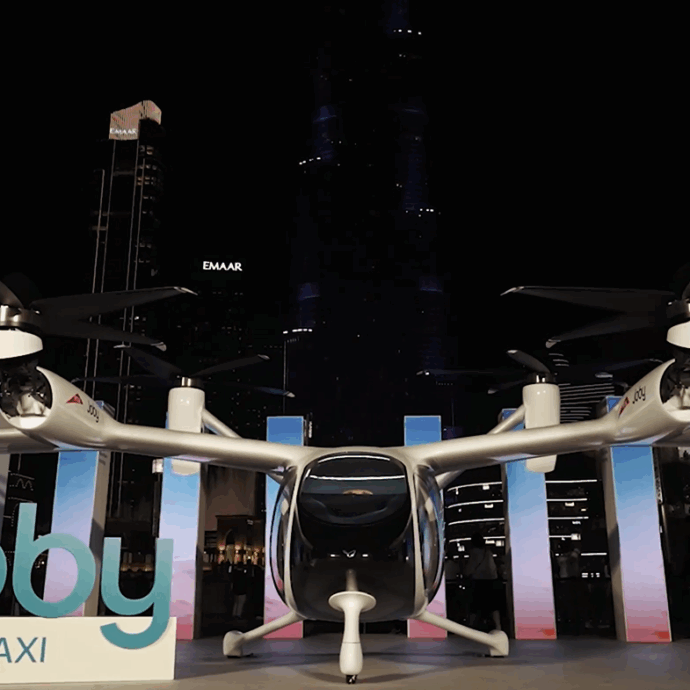Arrivano i’ taxi volanti’. I primi velivoli in azione a Dubai entro la fine del 2026: “Trasformiamo il modo in cui le persone si muovono”