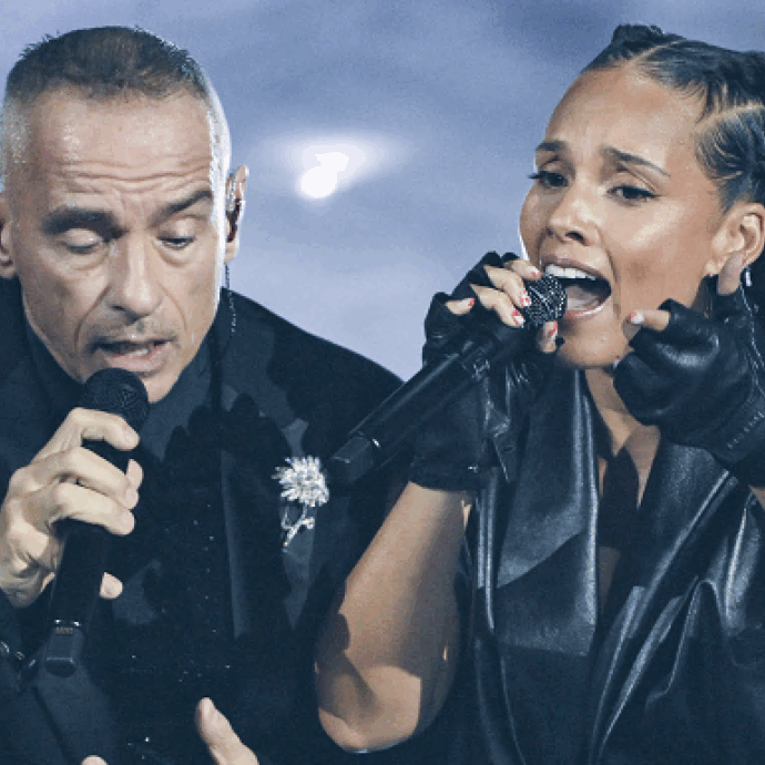 Sanremo 2026, il racconto della terza serata: “Stop” Alicia Keys ferma il duetto con Eros Ramazzotti, poi standing ovation. Top 5: Arisa, Da Vinci, Sayf, Luchè e Brancale. Filippucci vince tra i Giovani