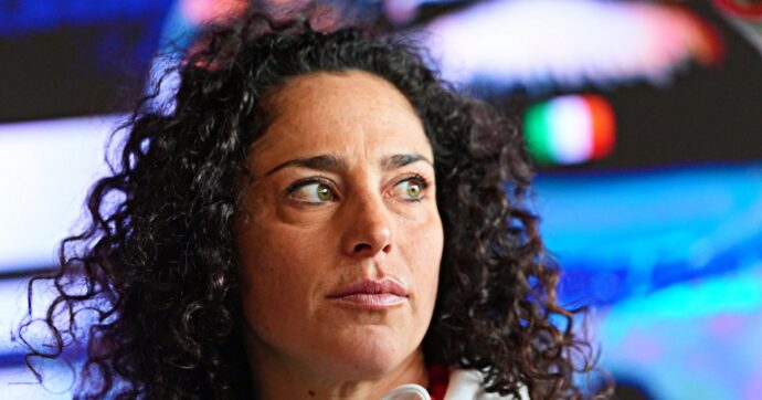 Brignone: “Ho delle fitte allucinanti. Se non migliorerò, difficilmente mi vedrete l’anno prossimo”. L’ipotesi ritiro