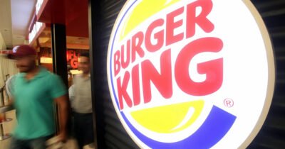 Copertina di La Cgil fa causa a Burger King per sfruttamento