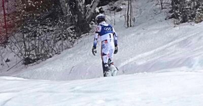 Copertina di “Ricordate, fa bene passeggiare nel bosco e sedersi sotto un albero di tanto in tanto”: il messaggio di McGrath