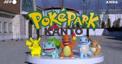 Copertina di Dentro il primo parco a tema Pokémon del mondo: a cavallo dei Pikachu e spettacoli dedicati – Video