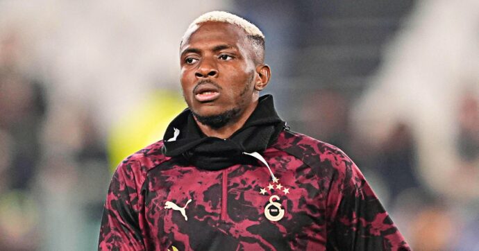 Osimhen alla Juventus (e in generale in Serie A) oggi è utopia: la “colpa” è di una clausola voluta da De Laurentiis