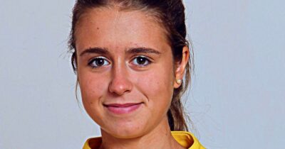 Copertina di Fu aggredita alle spalle mentre arbitrava, dopo 10 anni la Cassazione le dà ragione: “Adesso se sento qualcuno dietro di me ho paura”