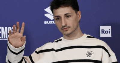 Copertina di “Sono un anti-divo e il mercato tende ad idolatrare. Faccio fatica a inserirmi in questo sistema”: così Nayt a Sanremo 2026 – IL VIDEO