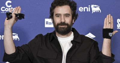 Copertina di “Quando è uscito il verdetto della mia Top 5 il mio manager e la mia compagna sono andati a brindare, io sono andato a letto”: lo rivela Tommaso Paradiso a Sanremo 2026