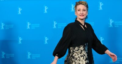 Copertina di Bandiere palestinesi e kefiah, chi è Tricia Tuttle la direttrice della Berlinale che ora rischia il posto. L’appello degli artisti