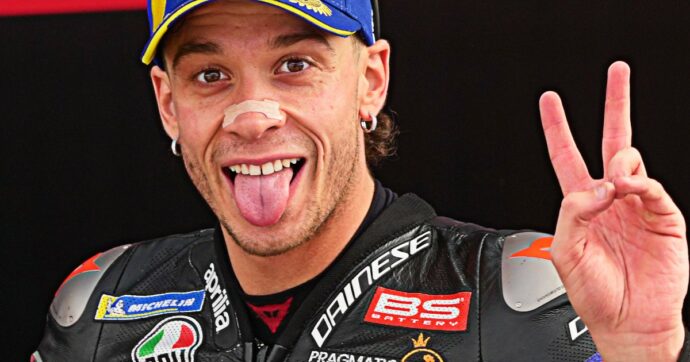 MotoGp Thailandia, i risultati delle libere: l’Aprilia vola con Bezzecchi, ma Marquez è già secondo. Bagnaia ancora in crisi