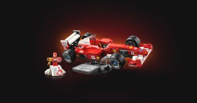 Copertina di Lego Icons, la Ferrari F2004 di Michael Schumacher rivive in mattoncini