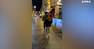 Copertina di Sanremo, Maria Antonietta & Colombre in fuga in tandem dopo l’esibizione all’Ariston: