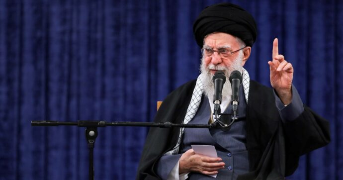 Trump sull’Iran: “Non vorrei usare la forza, ma a volte serve”