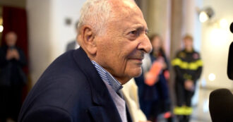 Copertina di Mogol: “Il viaggio da Sanremo a Roma con l’elicottero dei vigili del fuoco? Andato benissimo, sono persone splendide”