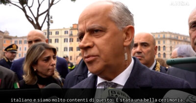 Copertina di Piantedosi: “Mogol da Sanremo a Roma con l’elicottero dei vigili del fuoco? Polemiche strumentali, contento di averlo avuto qui”