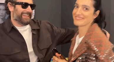 Copertina di “Ho fatto il tuo nome e quello di Ditonellapiaga, mi piacciono i threesome”: la confessione “hot” di Tommaso Paradiso a Levante, lei reagisce così